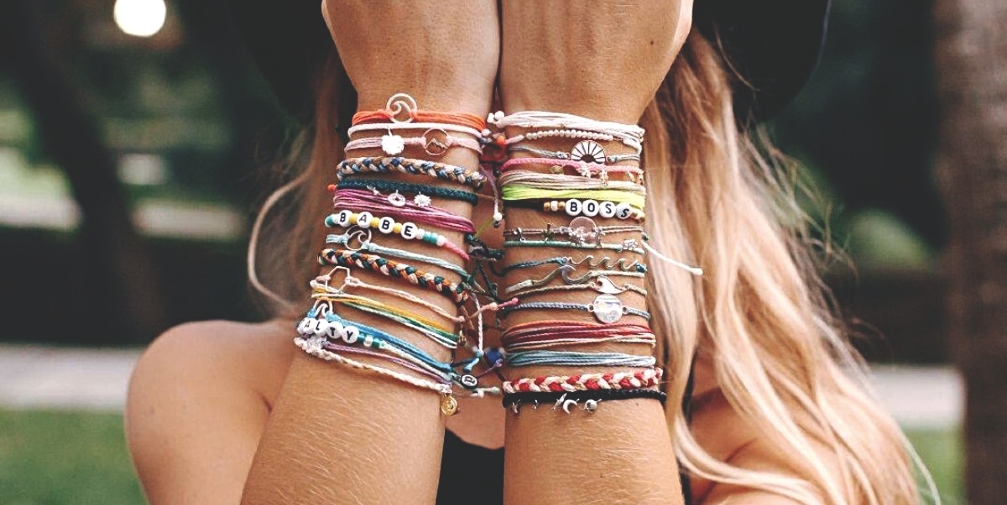 Visual Identity vs. Brand Identity: Why Lifestyle Brands Need Both in 2025